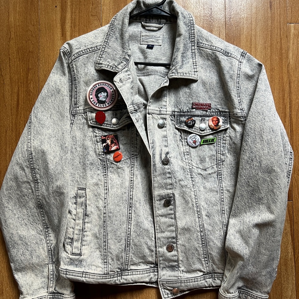 Universal Thread Gray Denim Jacket With Pins - image 1
